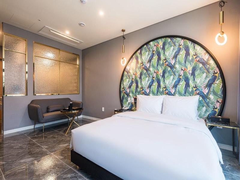 Hotel Four Star image