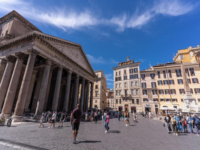 Madonna Del Pantheon image