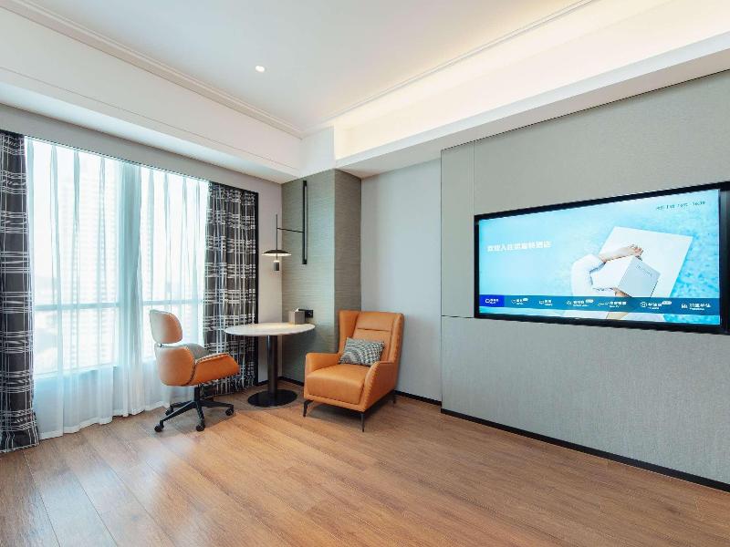 Novotel Dalian Zhongshan Square image
