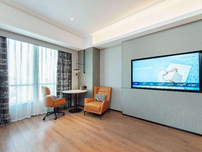 Novotel Dalian Zhongshan Square image