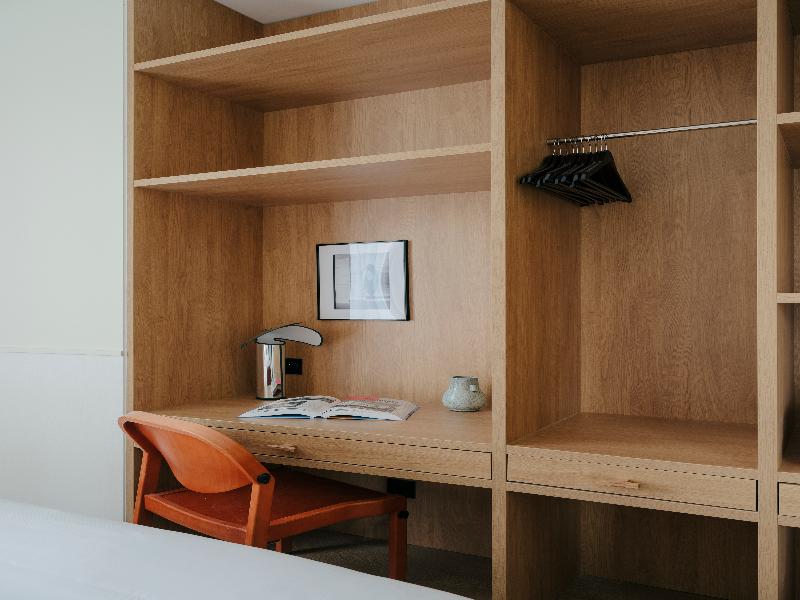 Edgar Suites Jules Ferry image