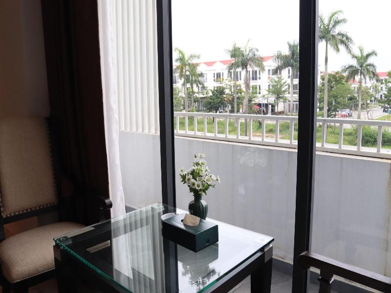 Blue Sea Hue Hotel