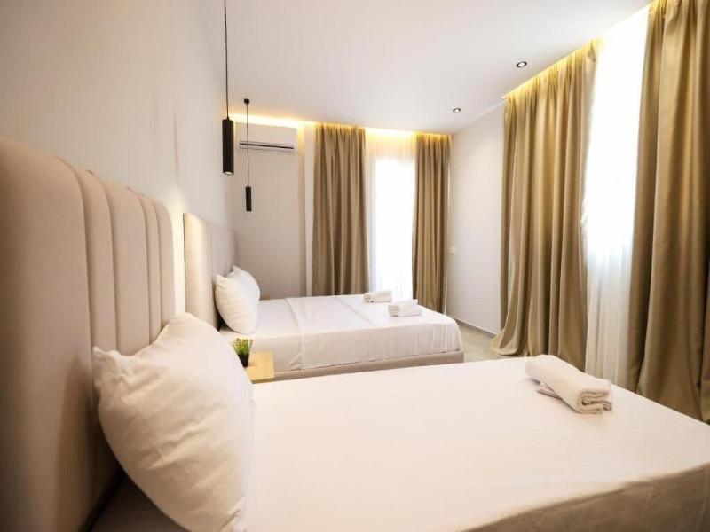 Blue Studios By Comfort Suites image