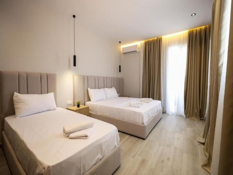 Blue Studios By Comfort Suites image
