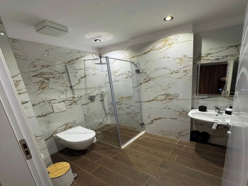 Blue Studios By Comfort Suites image
