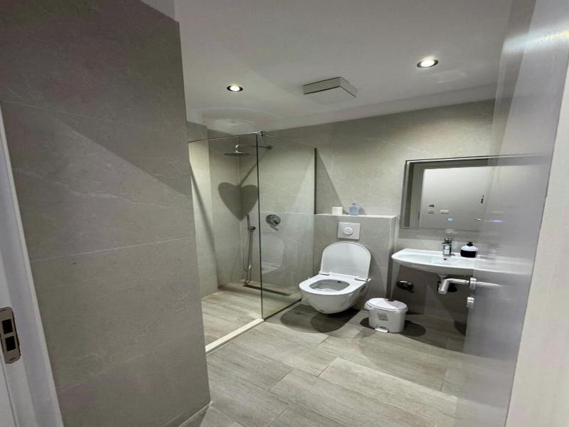 Blue Studios By Comfort Suites image