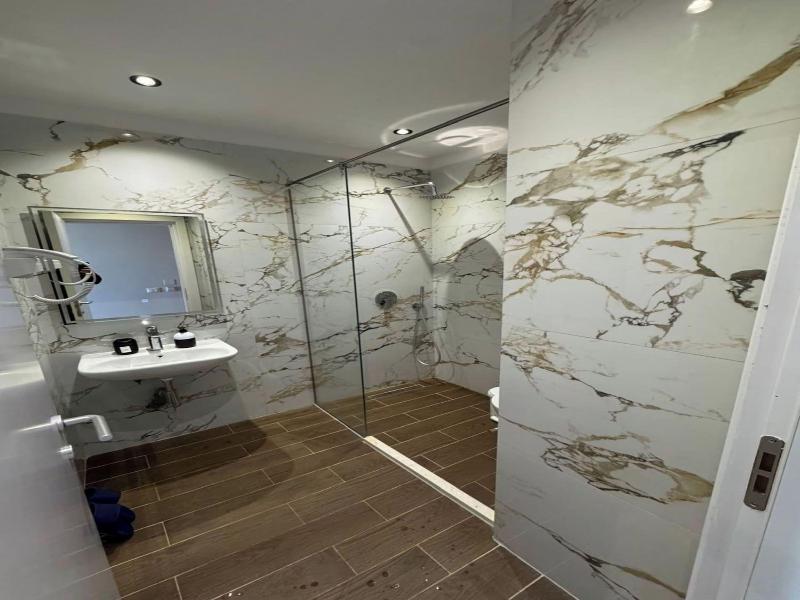 Blue Studios By Comfort Suites image
