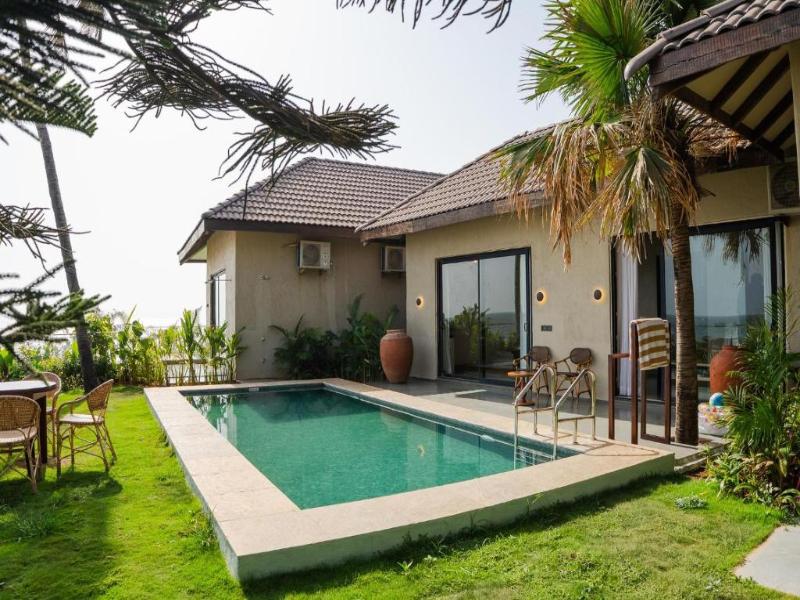The Earth Maison Ocean Resort-Ashvem Beach image