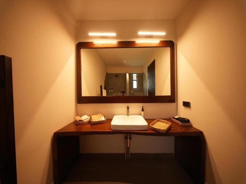 The Earth Maison Ocean Resort-Ashvem Beach image
