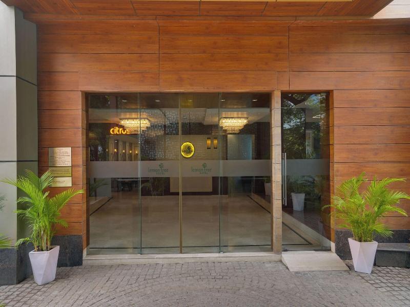 Lemon Tree Hotel Noida image