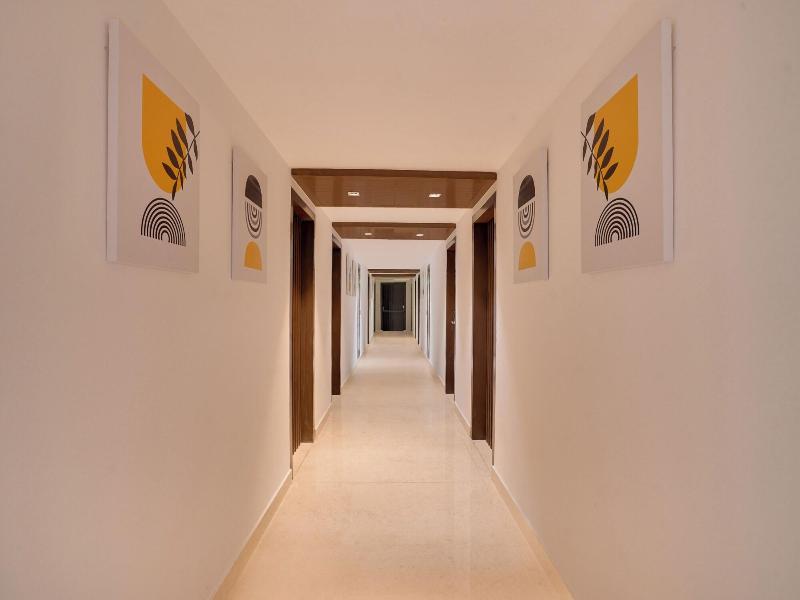 Lemon Tree Hotel Noida image