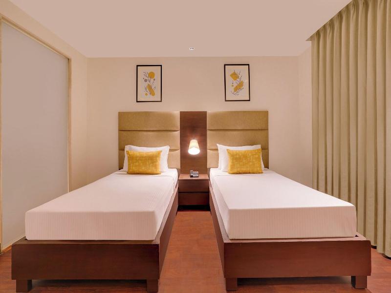 Lemon Tree Hotel Noida image