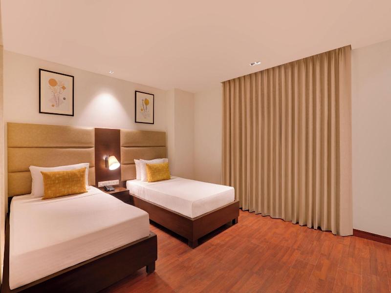Lemon Tree Hotel Noida image