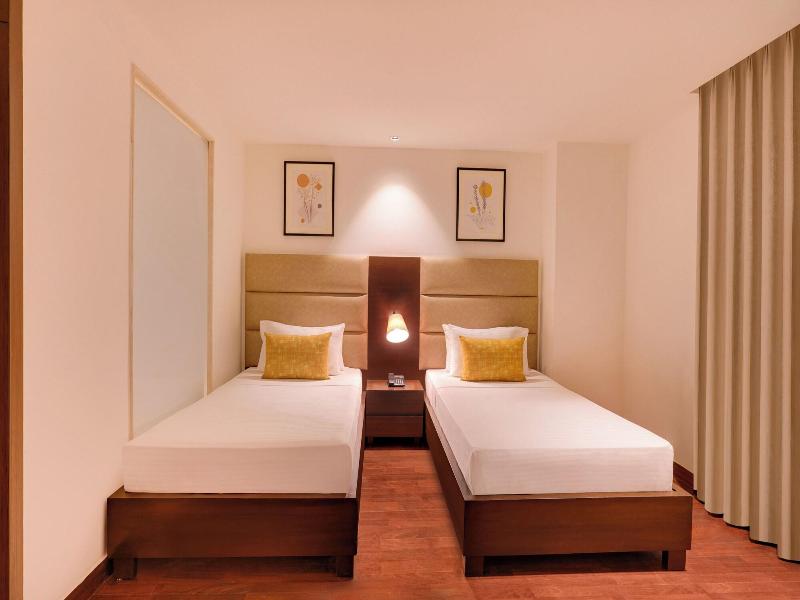 Lemon Tree Hotel Noida image