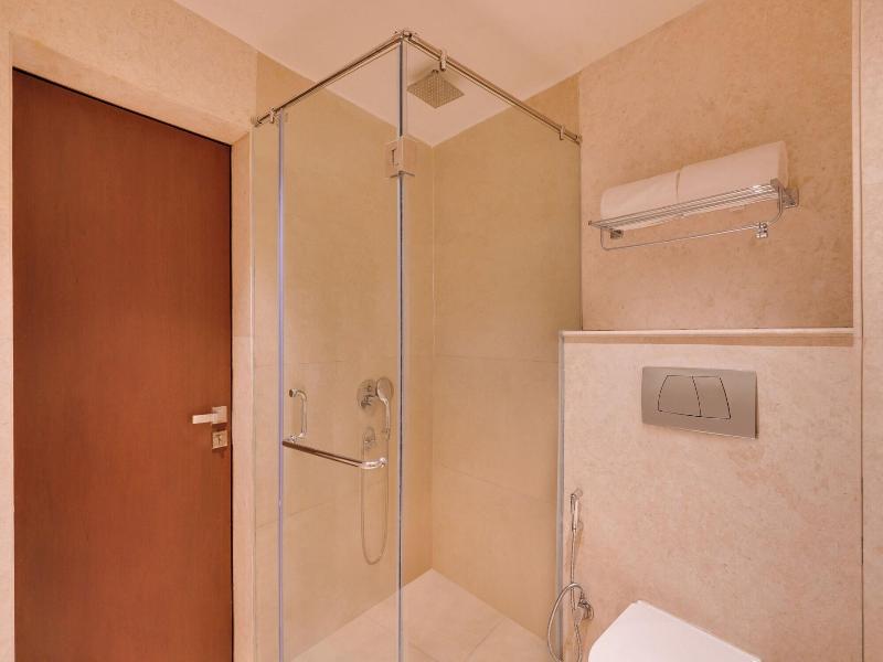 Lemon Tree Hotel Noida image