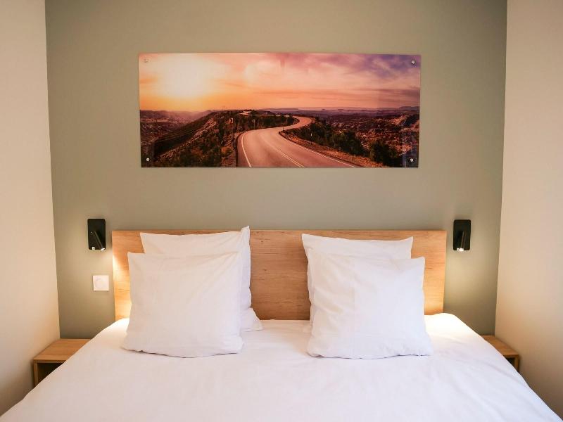 Motel 991 image