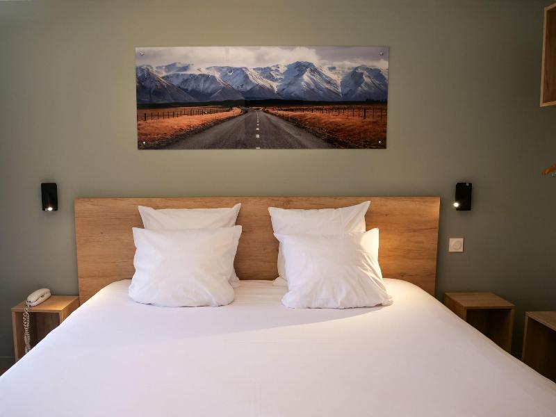 Motel 991 image