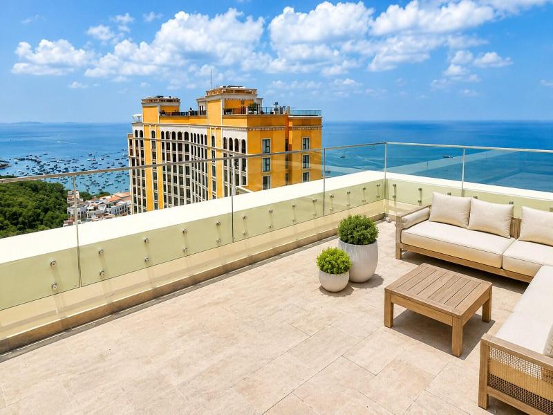 Azure Premium Apartments