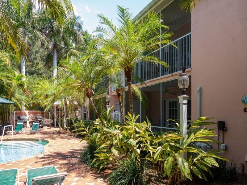 Siesta Key Inn image
