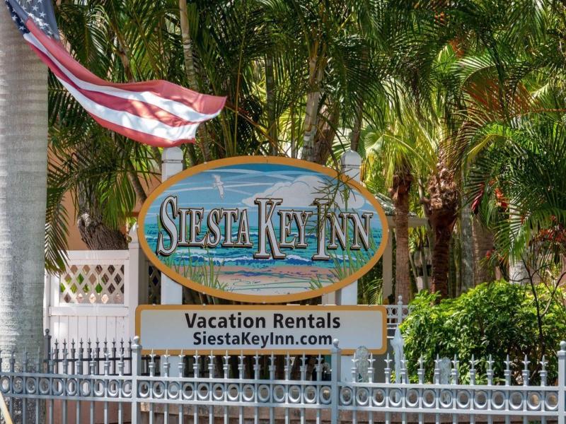 Siesta Key Inn image