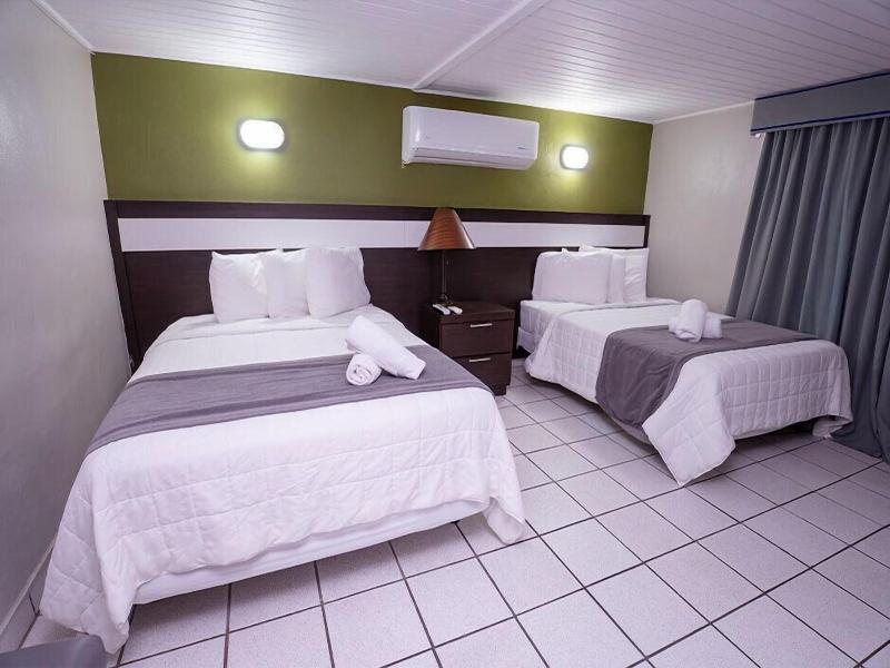 Hotel Vista Bahia Marina image