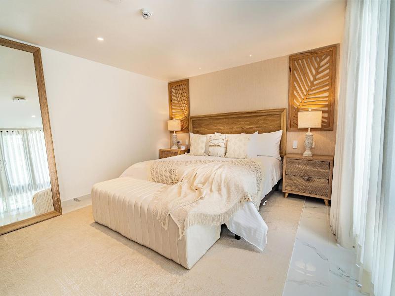 Berthas Collection By Em Hotels image