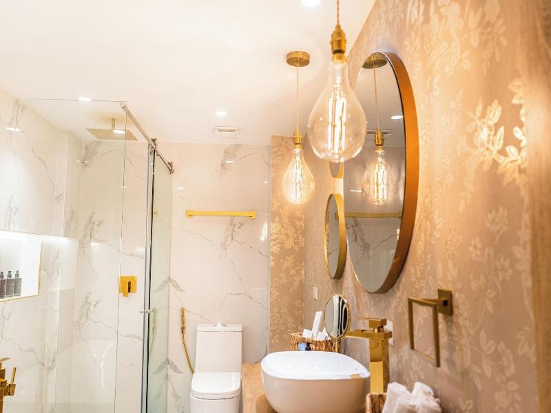 Berthas Collection By Em Hotels image