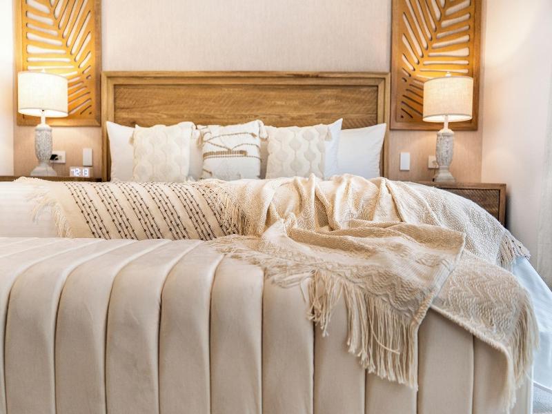 Berthas Collection By Em Hotels image