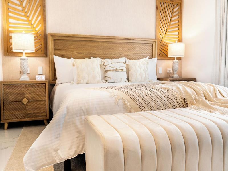 Berthas Collection By Em Hotels image