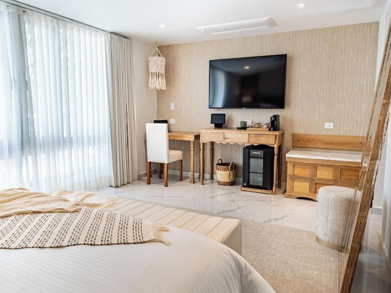 Berthas Collection By Em Hotels image