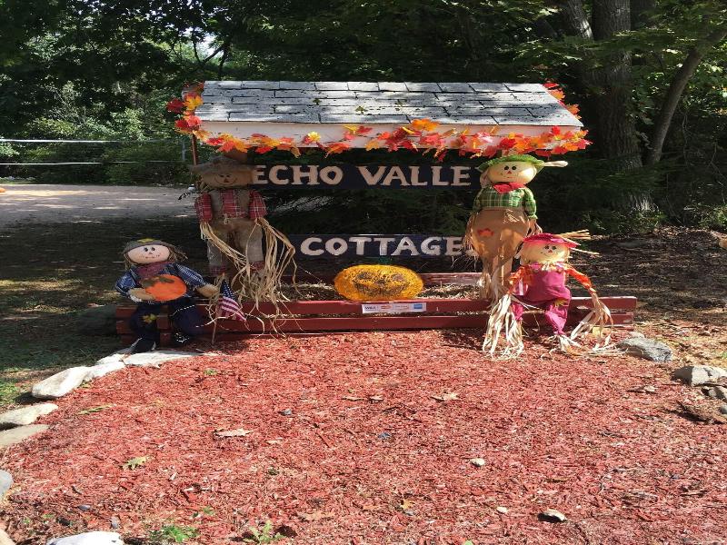 Echo Valley Cottages image