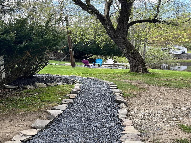 Echo Valley Cottages image