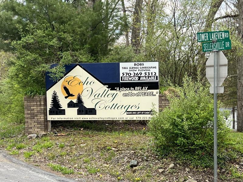 Echo Valley Cottages image