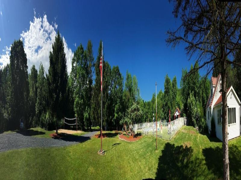 Echo Valley Cottages image