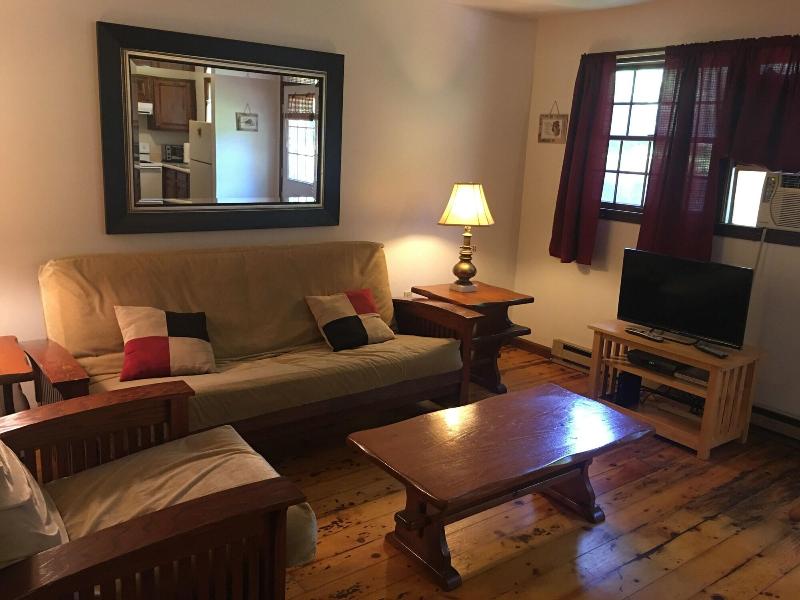 Echo Valley Cottages image