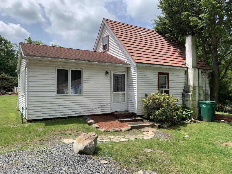 Echo Valley Cottages image