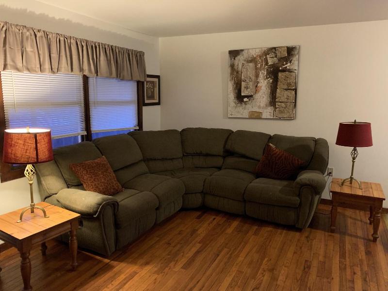 Echo Valley Cottages image