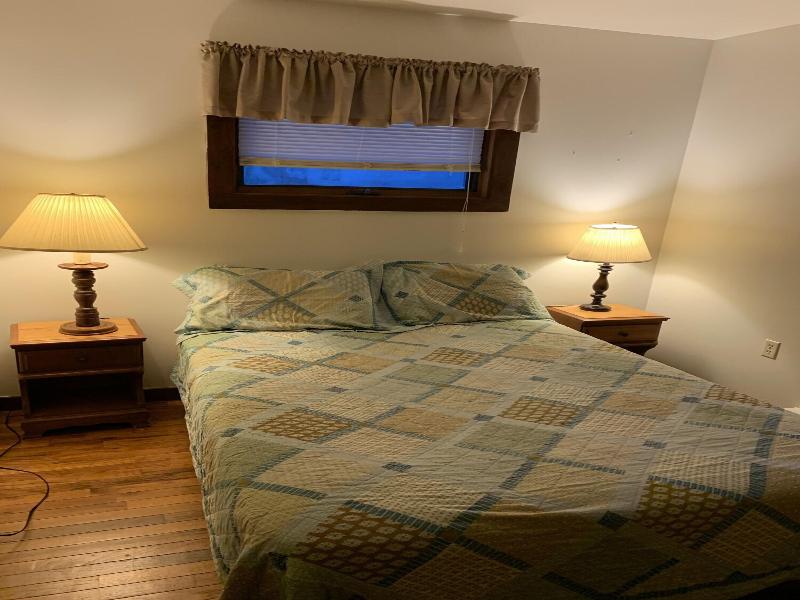Echo Valley Cottages image