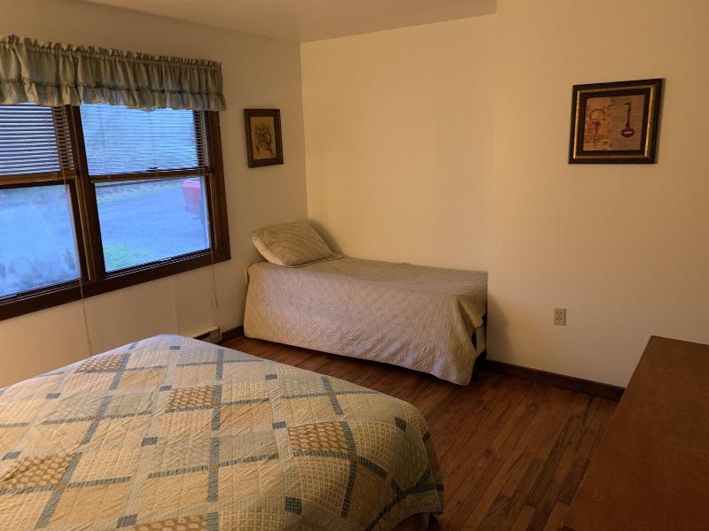 Echo Valley Cottages image