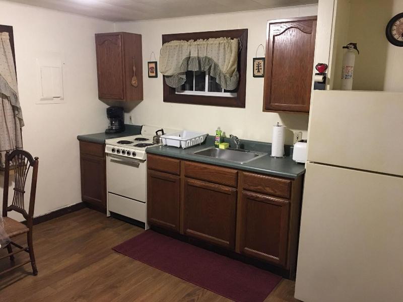 Echo Valley Cottages image