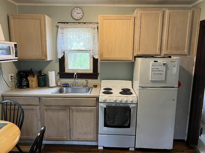 Echo Valley Cottages image