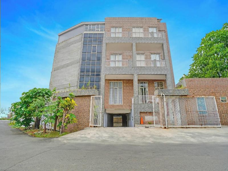 Oyo 170 Rbn Stays image