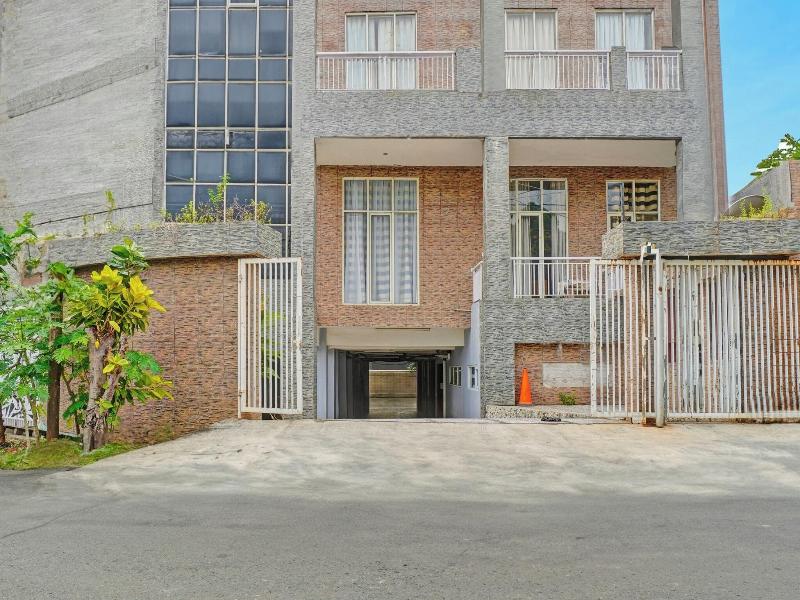 Oyo 170 Rbn Stays image