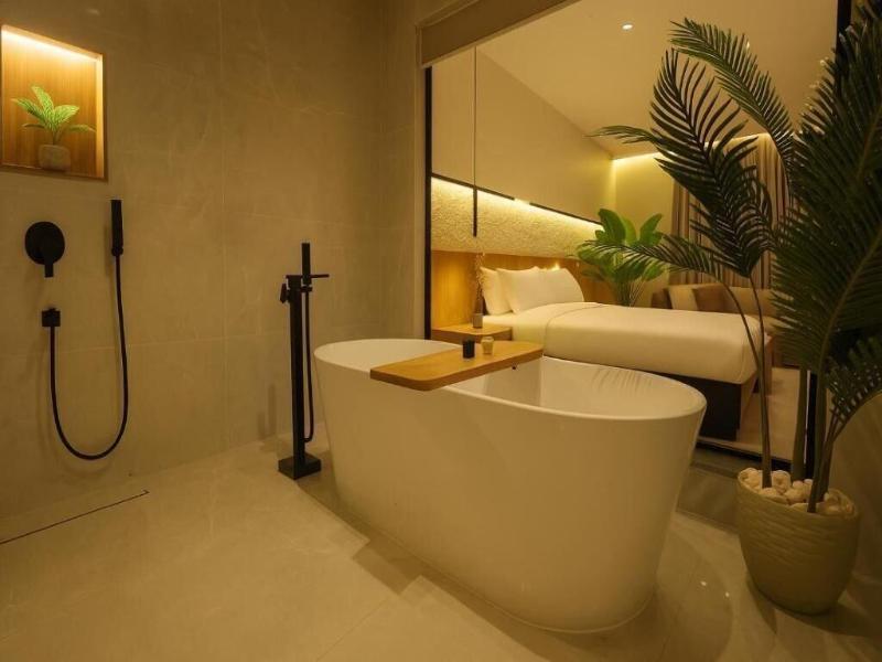 Royal Regency Hotel Eg image