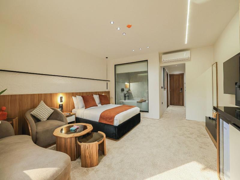 Royal Regency Hotel Eg image