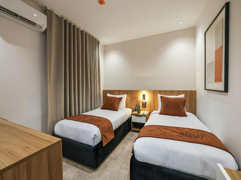 Royal Regency Hotel Eg image