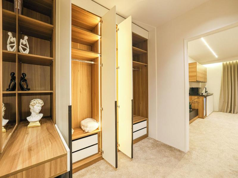 Royal Regency Hotel Eg image