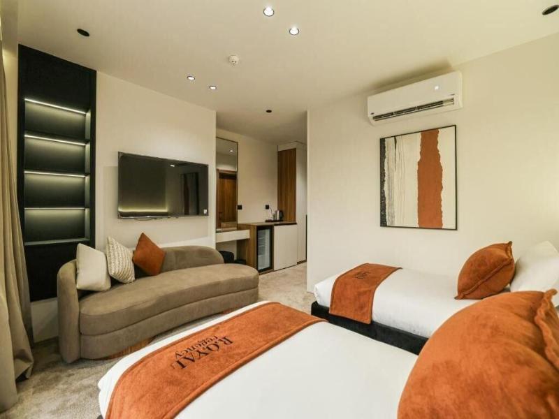 Royal Regency Hotel Eg image