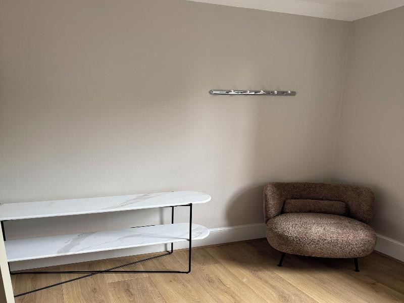 Brand New Flats Next To Oxford Street image
