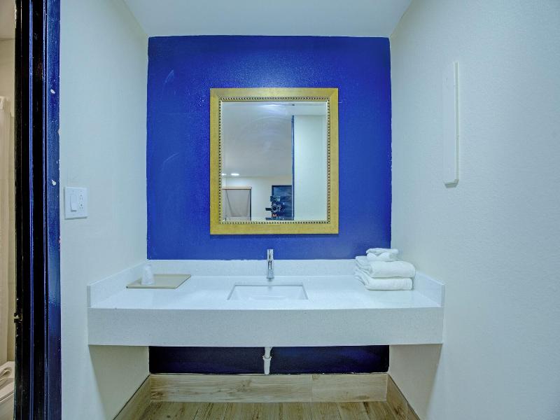 Texas Inn Brownsville By Hotel O image